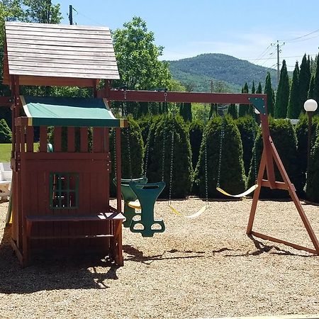 Seven Dwarfs Cabins - White Cabin 레이크 헤오르헤 외부 사진